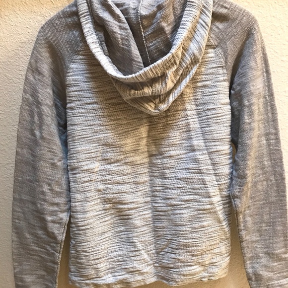 Free Planet Hoodie. Heather Grays.  Raglan Sleeve. Adult Small. NWOT. - Picture 6 of 12